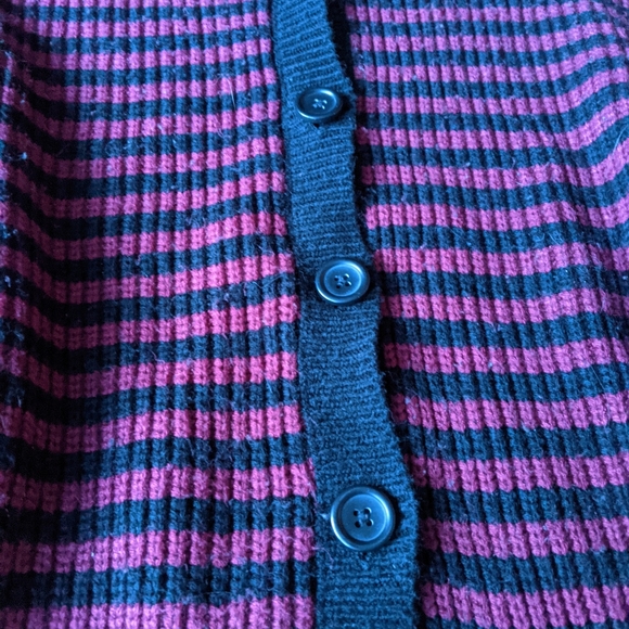 Hot Topic cardigan. - Picture 2 of 2